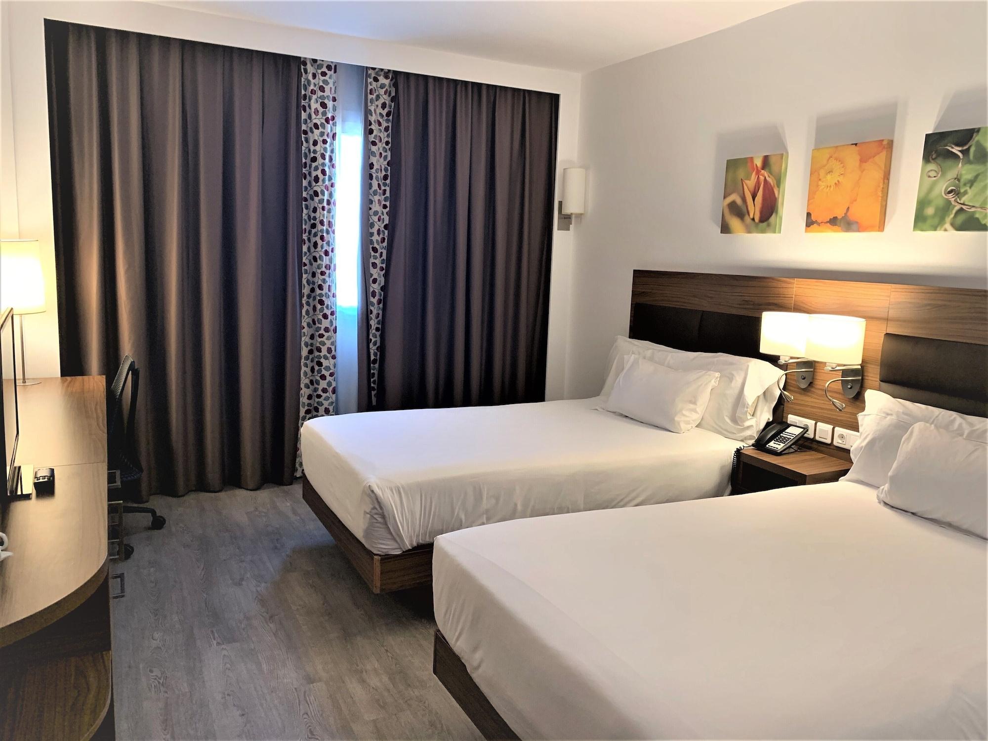 Hilton Garden Inn Málaga Exterior foto