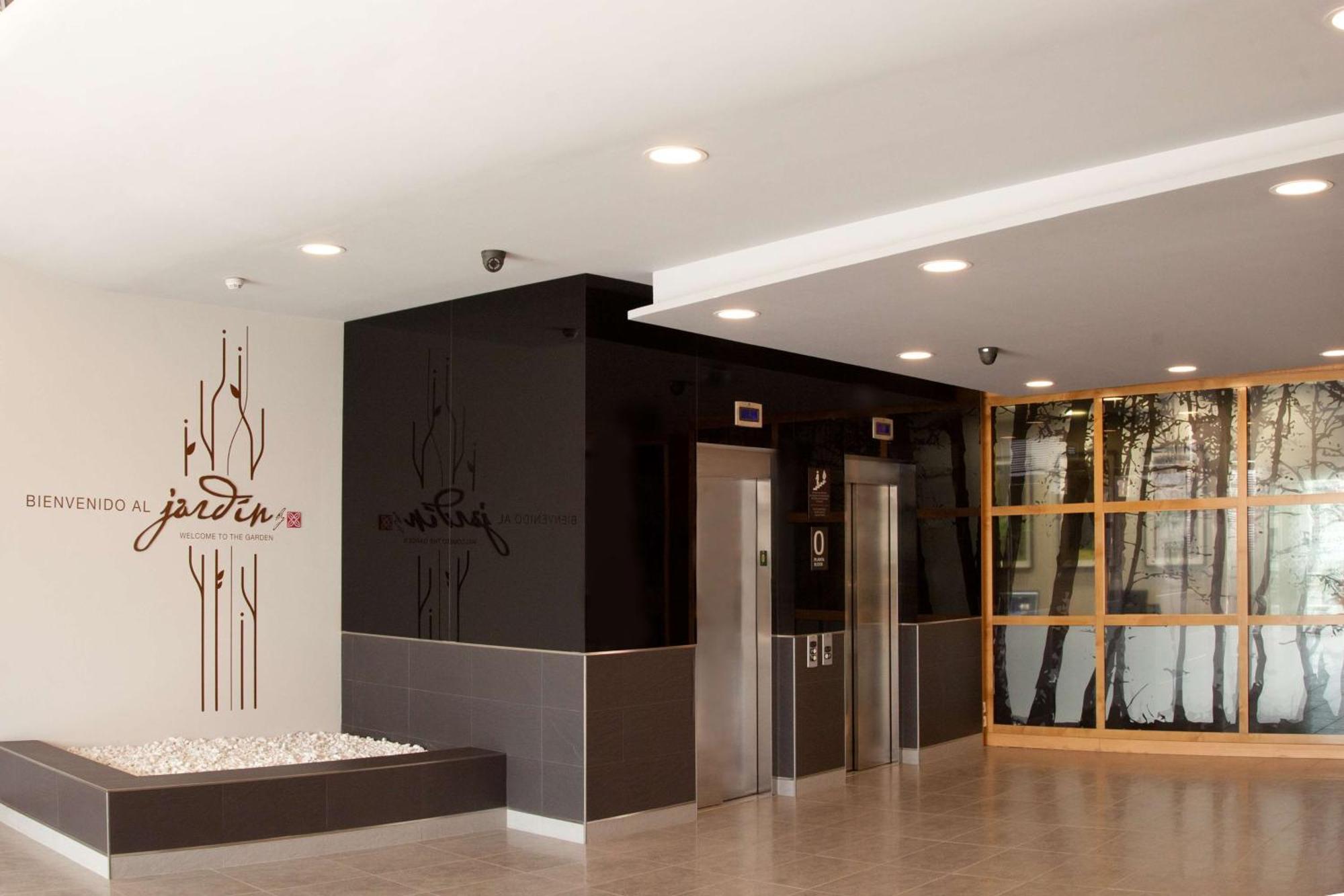 Hilton Garden Inn Málaga Exterior foto