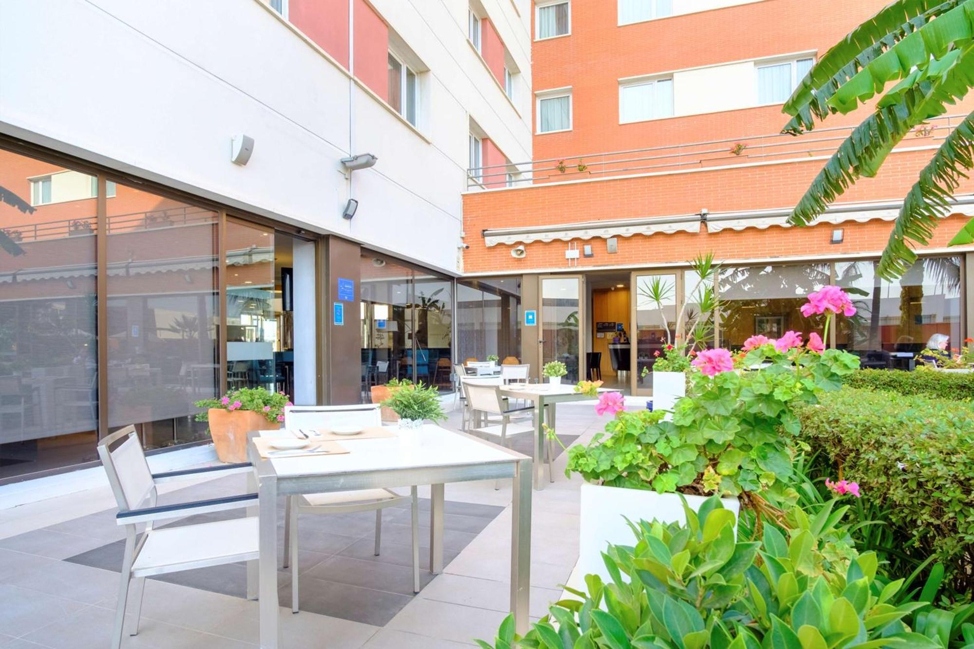Hilton Garden Inn Málaga Exterior foto