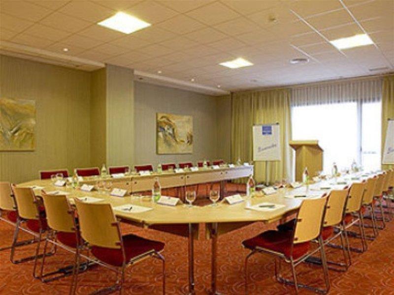 Hilton Garden Inn Málaga Facilidades foto